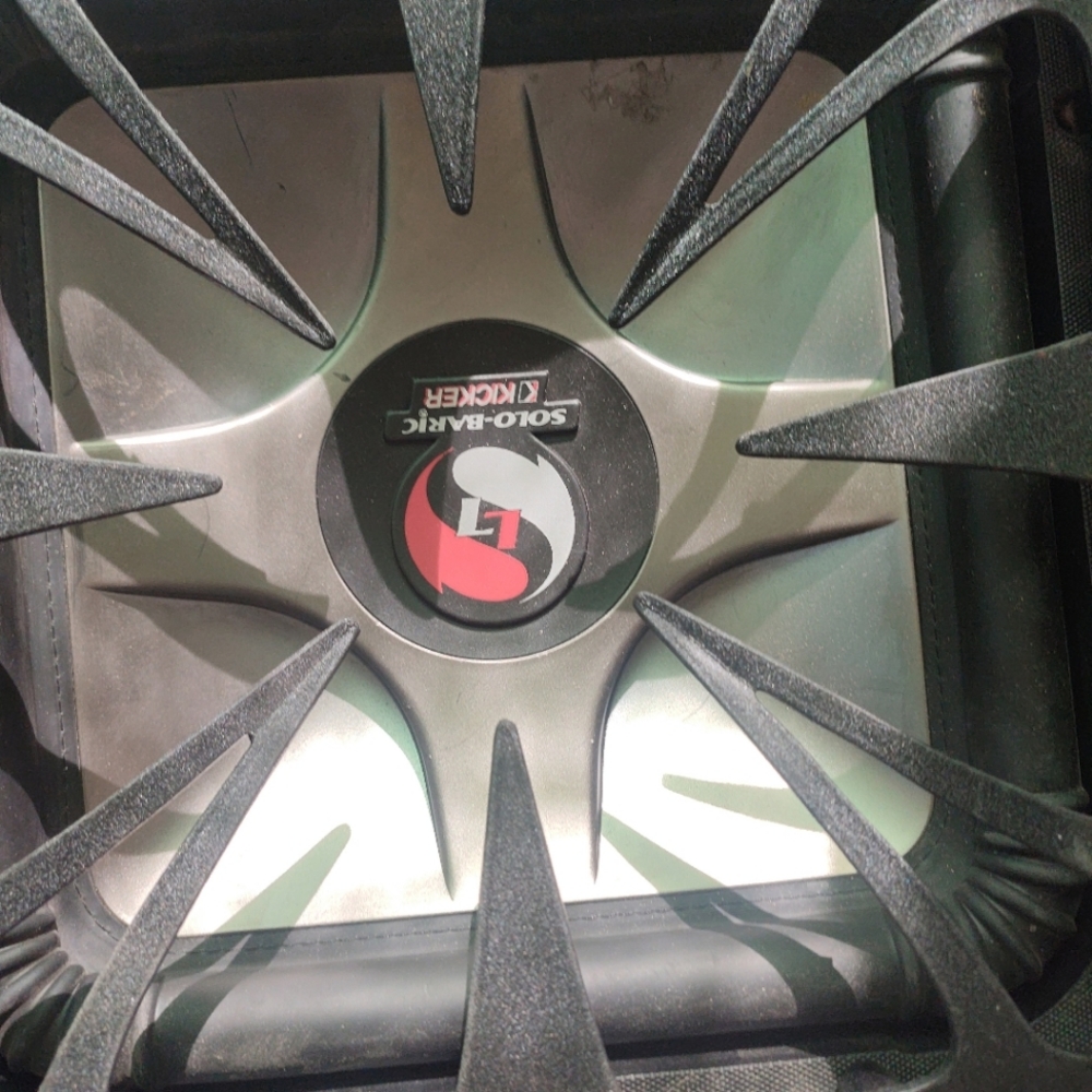 Kicker sub woofer lastlong